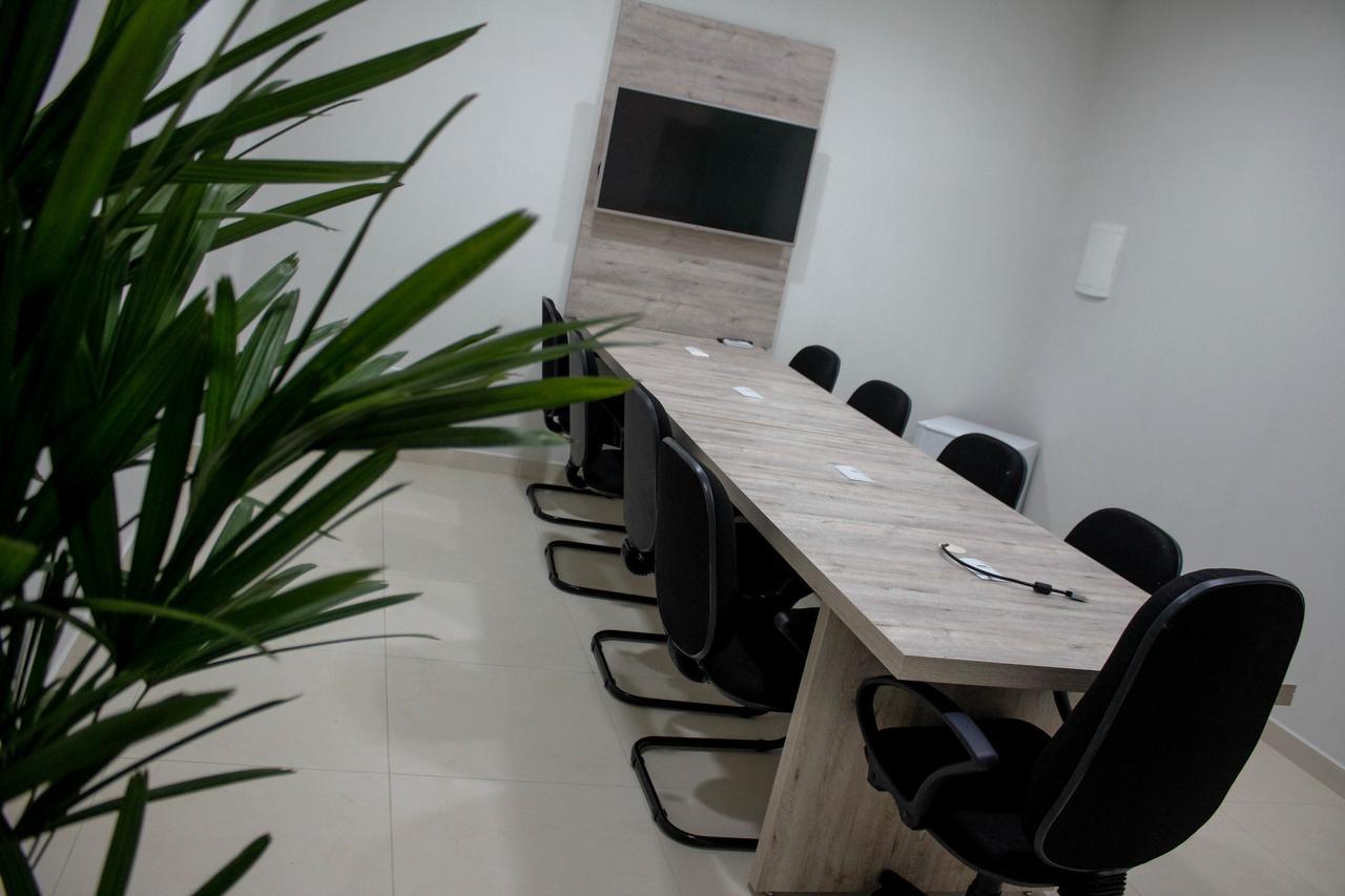 Vera Cruz Business Hotel Acailandia Buitenkant foto