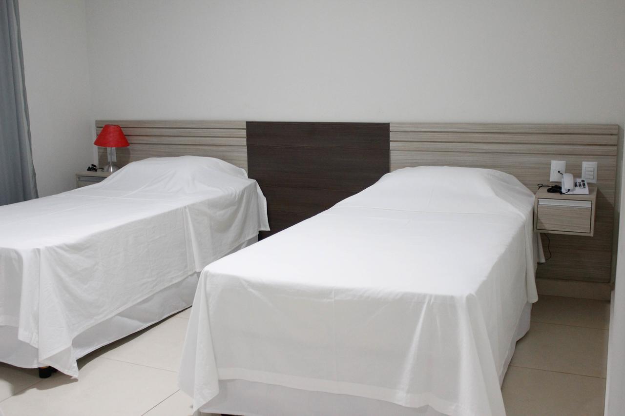 Vera Cruz Business Hotel Acailandia Buitenkant foto